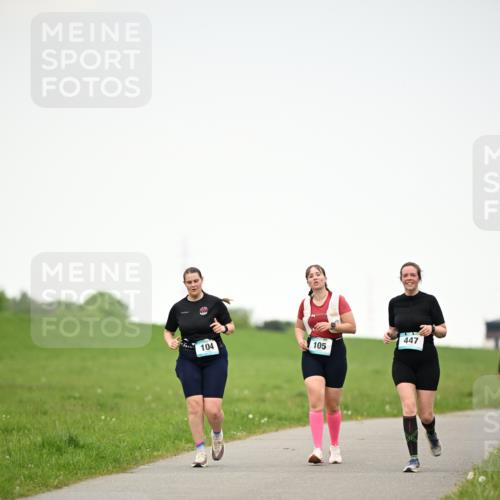 10.05.2026 - 8. Wedeler Halbmarathon Dr. Thomas Lammeyer http://msf.ph/oto/9715186 10.05.2026 12:25:23 Laufen 104, 105, 447 meine-sportfotos.de
