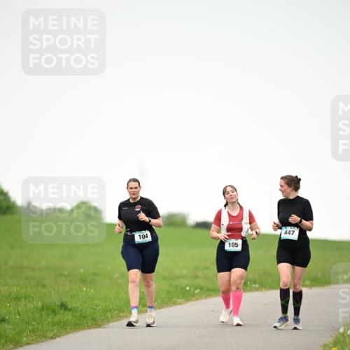 10.05.2026 - 8. Wedeler Halbmarathon Dr. Thomas Lammeyer http://msf.ph/oto/9715191 10.05.2026 12:25:23 Laufen 104, 105, 447 meine-sportfotos.de