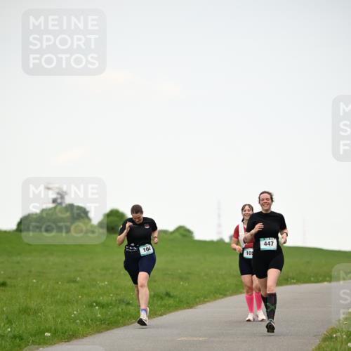 10.05.2026 - 8. Wedeler Halbmarathon Dr. Thomas Lammeyer http://msf.ph/oto/9715207 10.05.2026 12:25:27 Laufen 104, 105, 447 meine-sportfotos.de