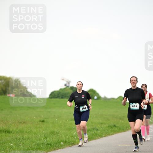 10.05.2026 - 8. Wedeler Halbmarathon Dr. Thomas Lammeyer http://msf.ph/oto/9715217 10.05.2026 12:25:28 Laufen 104, 447 meine-sportfotos.de