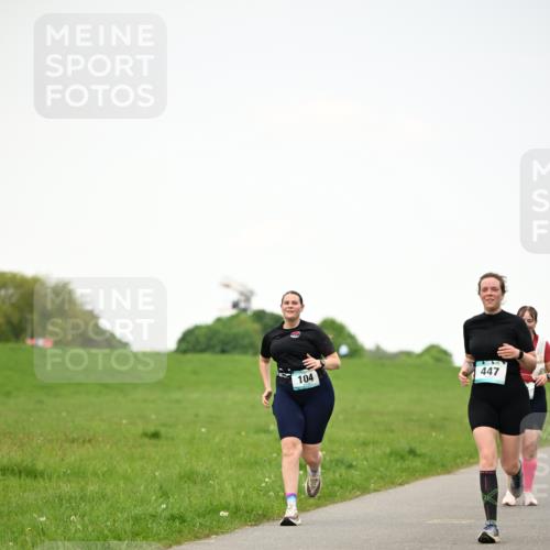 10.05.2026 - 8. Wedeler Halbmarathon Dr. Thomas Lammeyer http://msf.ph/oto/9715220 10.05.2026 12:25:28 Laufen 104, 447 meine-sportfotos.de