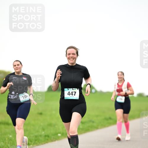 10.05.2026 - 8. Wedeler Halbmarathon Dr. Thomas Lammeyer http://msf.ph/oto/9715239 10.05.2026 12:25:30 Laufen 104, 447 meine-sportfotos.de