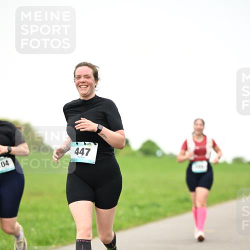 10.05.2026 - 8. Wedeler Halbmarathon Dr. Thomas Lammeyer http://msf.ph/oto/9715243 10.05.2026 12:25:31 Laufen 447 meine-sportfotos.de