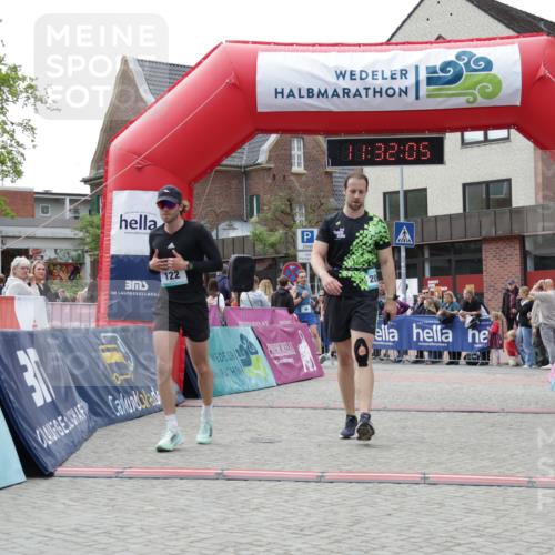 10.05.2026 - 8. Wedeler Halbmarathon Yannick Fuchs http://msf.ph/oto/9715247 10.05.2026 11:32:03 Ziel 46, 122, 508, 939, 990, 2091 meine-sportfotos.de