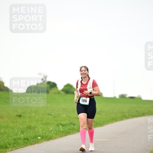 10.05.2026 - 8. Wedeler Halbmarathon Dr. Thomas Lammeyer http://msf.ph/oto/9715248 10.05.2026 12:25:32 Laufen 105 meine-sportfotos.de