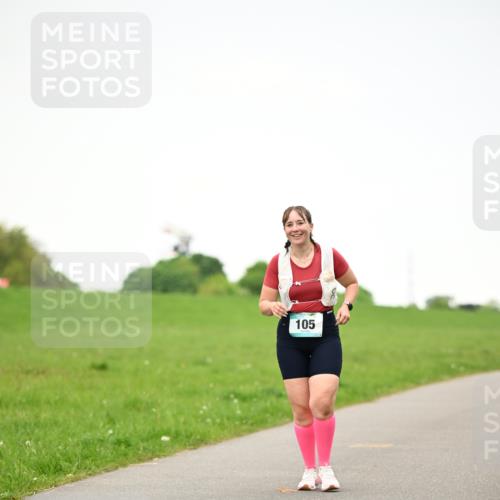 10.05.2026 - 8. Wedeler Halbmarathon Dr. Thomas Lammeyer http://msf.ph/oto/9715254 10.05.2026 12:25:32 Laufen 105 meine-sportfotos.de