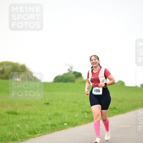 10.05.2026 - 8. Wedeler Halbmarathon Dr. Thomas Lammeyer http://msf.ph/oto/9715260 10.05.2026 12:25:32 Laufen 105 meine-sportfotos.de