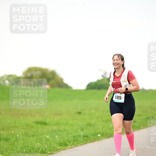 10.05.2026 - 8. Wedeler Halbmarathon Dr. Thomas Lammeyer http://msf.ph/oto/9715266 10.05.2026 12:25:33 Laufen 105 meine-sportfotos.de