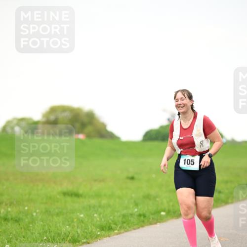 10.05.2026 - 8. Wedeler Halbmarathon Dr. Thomas Lammeyer http://msf.ph/oto/9715268 10.05.2026 12:25:33 Laufen 105 meine-sportfotos.de