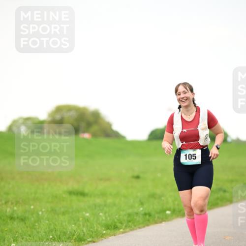 10.05.2026 - 8. Wedeler Halbmarathon Dr. Thomas Lammeyer http://msf.ph/oto/9715269 10.05.2026 12:25:33 Laufen 105 meine-sportfotos.de
