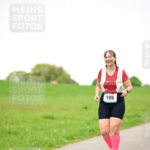 10.05.2026 - 8. Wedeler Halbmarathon Dr. Thomas Lammeyer http://msf.ph/oto/9715271 10.05.2026 12:25:34 Laufen 105 meine-sportfotos.de