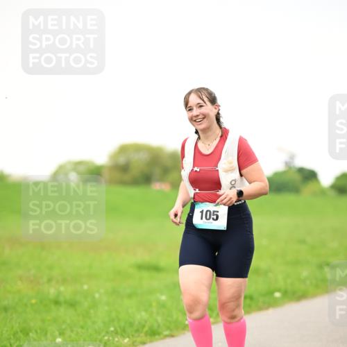 10.05.2026 - 8. Wedeler Halbmarathon Dr. Thomas Lammeyer http://msf.ph/oto/9715282 10.05.2026 12:25:34 Laufen 105 meine-sportfotos.de