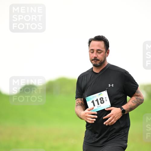 10.05.2026 - 8. Wedeler Halbmarathon Dr. Thomas Lammeyer http://msf.ph/oto/9715347 10.05.2026 12:26:18 Laufen 118 meine-sportfotos.de