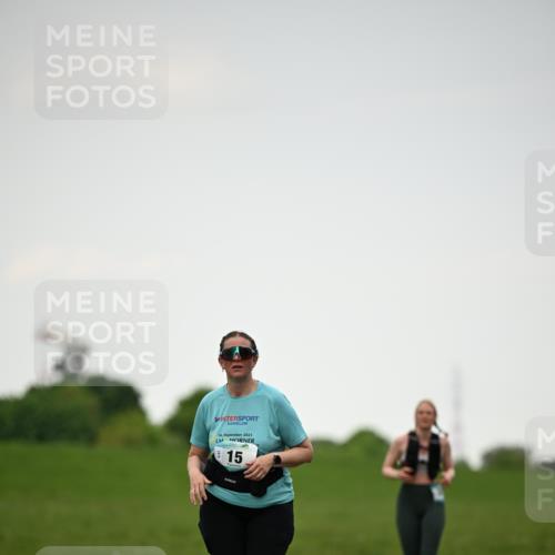10.05.2026 - 8. Wedeler Halbmarathon Dr. Thomas Lammeyer http://msf.ph/oto/9715411 10.05.2026 12:27:42 Laufen 2023 meine-sportfotos.de