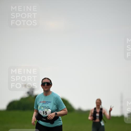 10.05.2026 - 8. Wedeler Halbmarathon Dr. Thomas Lammeyer http://msf.ph/oto/9715431 10.05.2026 12:27:43 Laufen 2023 meine-sportfotos.de