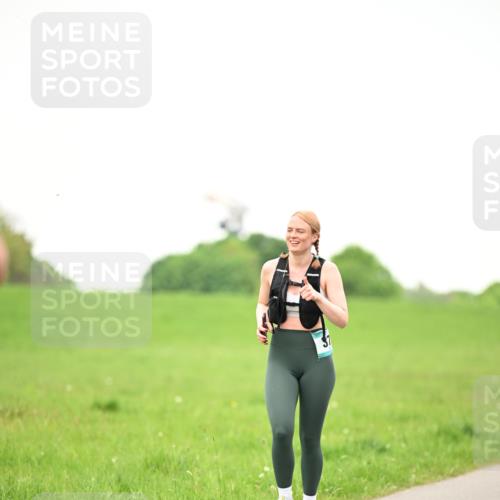10.05.2026 - 8. Wedeler Halbmarathon Dr. Thomas Lammeyer http://msf.ph/oto/9715463 10.05.2026 12:27:47 Laufen  meine-sportfotos.de