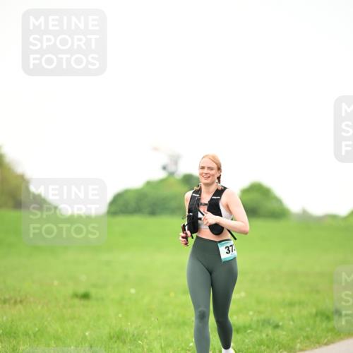10.05.2026 - 8. Wedeler Halbmarathon Dr. Thomas Lammeyer http://msf.ph/oto/9715469 10.05.2026 12:27:47 Laufen  meine-sportfotos.de