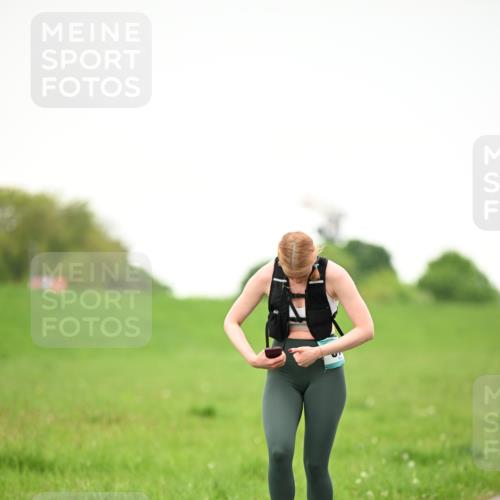 10.05.2026 - 8. Wedeler Halbmarathon Dr. Thomas Lammeyer http://msf.ph/oto/9715484 10.05.2026 12:27:48 Laufen  meine-sportfotos.de