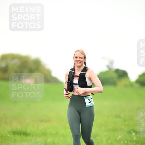 10.05.2026 - 8. Wedeler Halbmarathon Dr. Thomas Lammeyer http://msf.ph/oto/9715496 10.05.2026 12:27:49 Laufen  meine-sportfotos.de