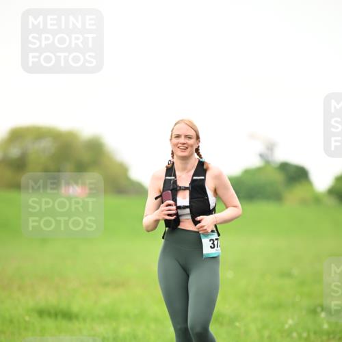 10.05.2026 - 8. Wedeler Halbmarathon Dr. Thomas Lammeyer http://msf.ph/oto/9715498 10.05.2026 12:27:49 Laufen  meine-sportfotos.de