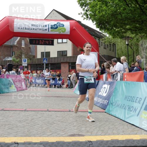 10.05.2026 - 8. Wedeler Halbmarathon Yannick Fuchs http://msf.ph/oto/9715516 10.05.2026 11:32:45 Ziel 244, 654, 656, 943, 2016, 2127 meine-sportfotos.de