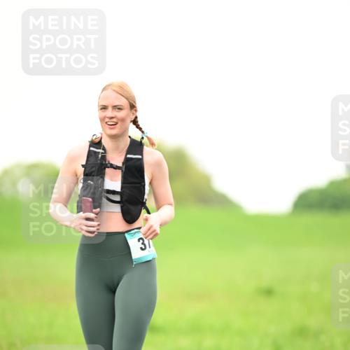10.05.2026 - 8. Wedeler Halbmarathon Dr. Thomas Lammeyer http://msf.ph/oto/9715517 10.05.2026 12:27:51 Laufen  meine-sportfotos.de