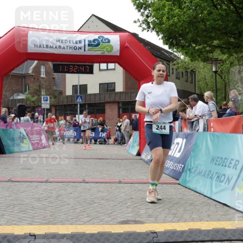 10.05.2026 - 8. Wedeler Halbmarathon Yannick Fuchs http://msf.ph/oto/9715519 10.05.2026 11:32:45 Ziel 244, 654, 656, 943, 2016, 2127 meine-sportfotos.de