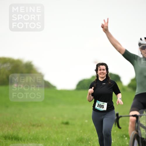 10.05.2026 - 8. Wedeler Halbmarathon Dr. Thomas Lammeyer http://msf.ph/oto/9715540 10.05.2026 12:27:59 Laufen 205 meine-sportfotos.de