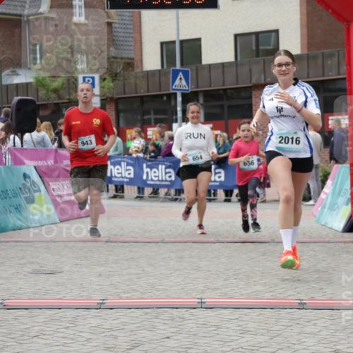10.05.2026 - 8. Wedeler Halbmarathon Yannick Fuchs http://msf.ph/oto/9715547 10.05.2026 11:32:48 Ziel 244, 654, 656, 661, 943, 2016 meine-sportfotos.de