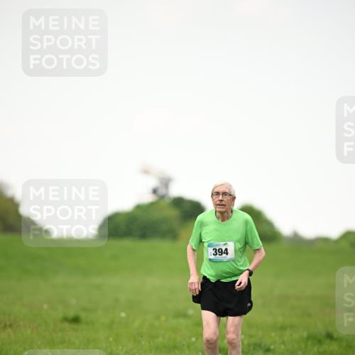 10.05.2026 - 8. Wedeler Halbmarathon Dr. Thomas Lammeyer http://msf.ph/oto/9715633 10.05.2026 12:29:01 Laufen 394 meine-sportfotos.de
