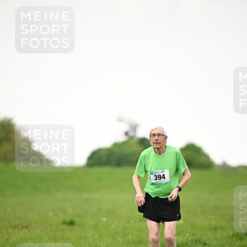 10.05.2026 - 8. Wedeler Halbmarathon Dr. Thomas Lammeyer http://msf.ph/oto/9715639 10.05.2026 12:29:01 Laufen 394 meine-sportfotos.de