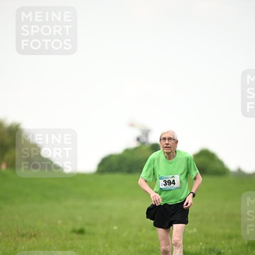 10.05.2026 - 8. Wedeler Halbmarathon Dr. Thomas Lammeyer http://msf.ph/oto/9715640 10.05.2026 12:29:01 Laufen 394 meine-sportfotos.de