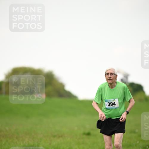 10.05.2026 - 8. Wedeler Halbmarathon Dr. Thomas Lammeyer http://msf.ph/oto/9715660 10.05.2026 12:29:03 Laufen 394 meine-sportfotos.de