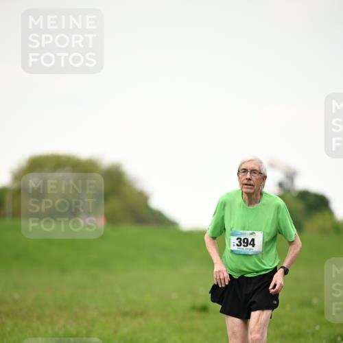 10.05.2026 - 8. Wedeler Halbmarathon Dr. Thomas Lammeyer http://msf.ph/oto/9715663 10.05.2026 12:29:03 Laufen 394 meine-sportfotos.de