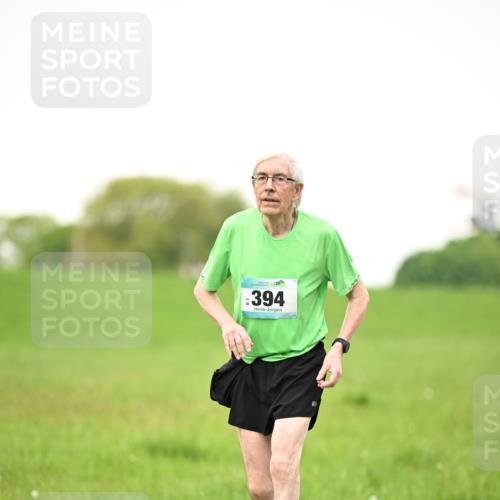 10.05.2026 - 8. Wedeler Halbmarathon Dr. Thomas Lammeyer http://msf.ph/oto/9715681 10.05.2026 12:29:05 Laufen 394 meine-sportfotos.de