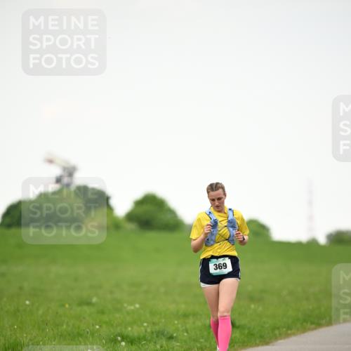 10.05.2026 - 8. Wedeler Halbmarathon Dr. Thomas Lammeyer http://msf.ph/oto/9715695 10.05.2026 12:29:09 Laufen 369 meine-sportfotos.de