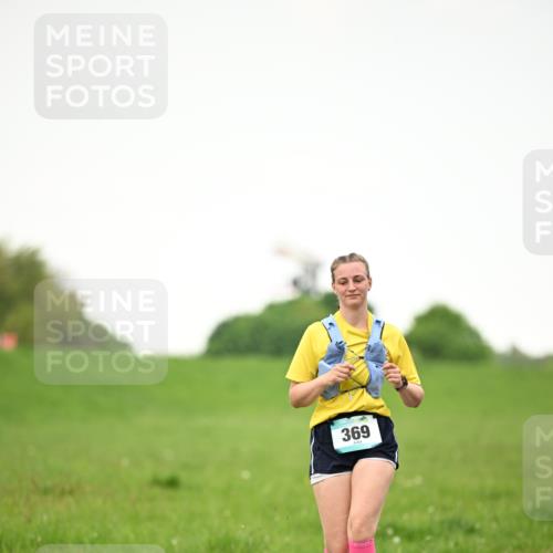 10.05.2026 - 8. Wedeler Halbmarathon Dr. Thomas Lammeyer http://msf.ph/oto/9715732 10.05.2026 12:29:13 Laufen 369 meine-sportfotos.de