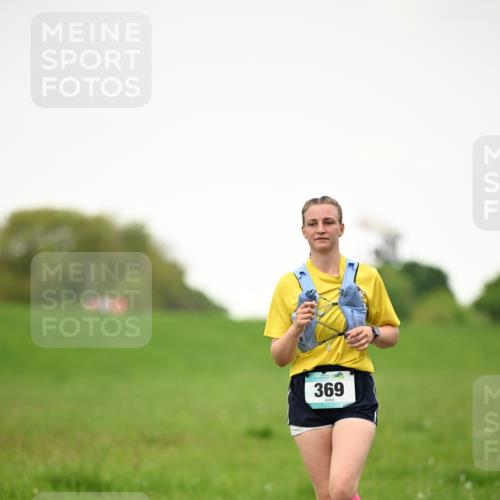 10.05.2026 - 8. Wedeler Halbmarathon Dr. Thomas Lammeyer http://msf.ph/oto/9715746 10.05.2026 12:29:14 Laufen 369 meine-sportfotos.de