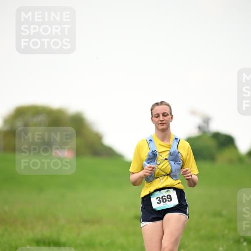 10.05.2026 - 8. Wedeler Halbmarathon Dr. Thomas Lammeyer http://msf.ph/oto/9715751 10.05.2026 12:29:14 Laufen 369 meine-sportfotos.de