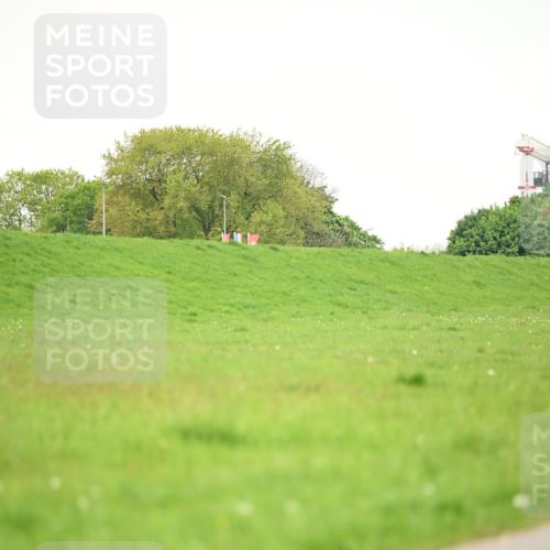 10.05.2026 - 8. Wedeler Halbmarathon Dr. Thomas Lammeyer http://msf.ph/oto/9715766 10.05.2026 12:29:26 Laufen  meine-sportfotos.de