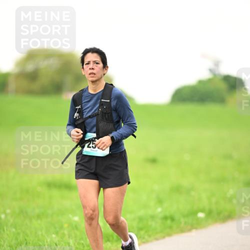 10.05.2026 - 8. Wedeler Halbmarathon Dr. Thomas Lammeyer http://msf.ph/oto/9715788 10.05.2026 12:29:31 Laufen  meine-sportfotos.de