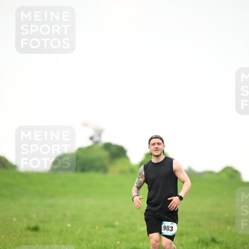 10.05.2026 - 8. Wedeler Halbmarathon Dr. Thomas Lammeyer http://msf.ph/oto/9715820 10.05.2026 12:30:03 Laufen 983 meine-sportfotos.de