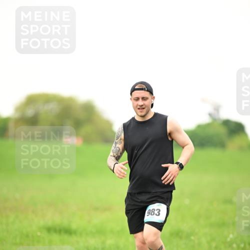 10.05.2026 - 8. Wedeler Halbmarathon Dr. Thomas Lammeyer http://msf.ph/oto/9715857 10.05.2026 12:30:06 Laufen 983 meine-sportfotos.de