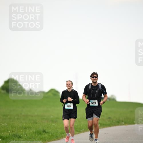 10.05.2026 - 8. Wedeler Halbmarathon Dr. Thomas Lammeyer http://msf.ph/oto/9715872 10.05.2026 12:30:18 Laufen 532, 533 meine-sportfotos.de