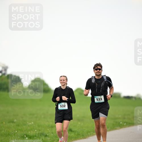10.05.2026 - 8. Wedeler Halbmarathon Dr. Thomas Lammeyer http://msf.ph/oto/9715898 10.05.2026 12:30:20 Laufen 533, 532 meine-sportfotos.de