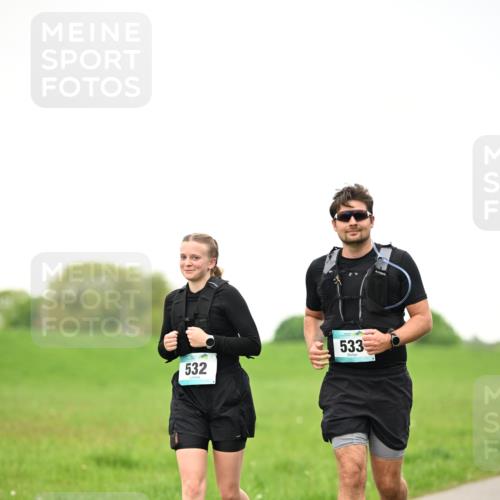 10.05.2026 - 8. Wedeler Halbmarathon Dr. Thomas Lammeyer http://msf.ph/oto/9715906 10.05.2026 12:30:26 Laufen 533, 532 meine-sportfotos.de