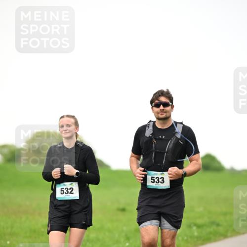 10.05.2026 - 8. Wedeler Halbmarathon Dr. Thomas Lammeyer http://msf.ph/oto/9715912 10.05.2026 12:30:26 Laufen 532, 533 meine-sportfotos.de