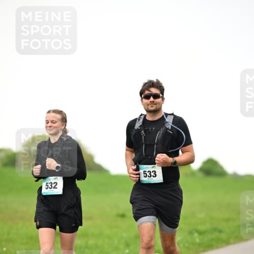 10.05.2026 - 8. Wedeler Halbmarathon Dr. Thomas Lammeyer http://msf.ph/oto/9715914 10.05.2026 12:30:26 Laufen 532, 533 meine-sportfotos.de