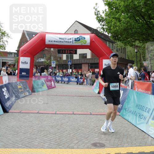 10.05.2026 - 8. Wedeler Halbmarathon Yannick Fuchs http://msf.ph/oto/9715951 10.05.2026 11:33:38 Ziel 1055 meine-sportfotos.de