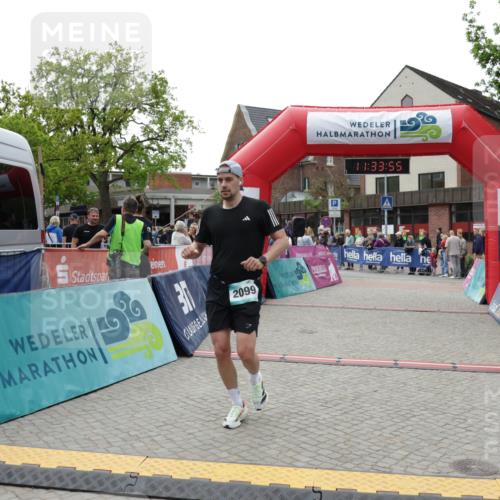 10.05.2026 - 8. Wedeler Halbmarathon Yannick Fuchs http://msf.ph/oto/9715989 10.05.2026 11:33:53 Ziel 741, 2099 meine-sportfotos.de